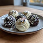 Ghost Oreo Balls – Easy Halloween Oreo Balls Recipe With White Chocolate