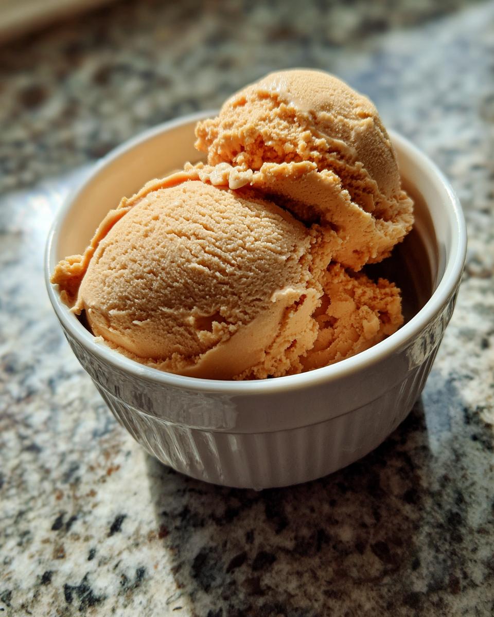 Smooth Pumpkin Spice Ice Cream - detail 3