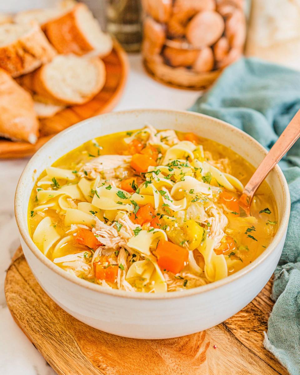 Easy Chicken Noodle Soup - detail 2