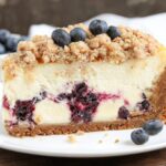 Blueberry Crumble Cheesecake