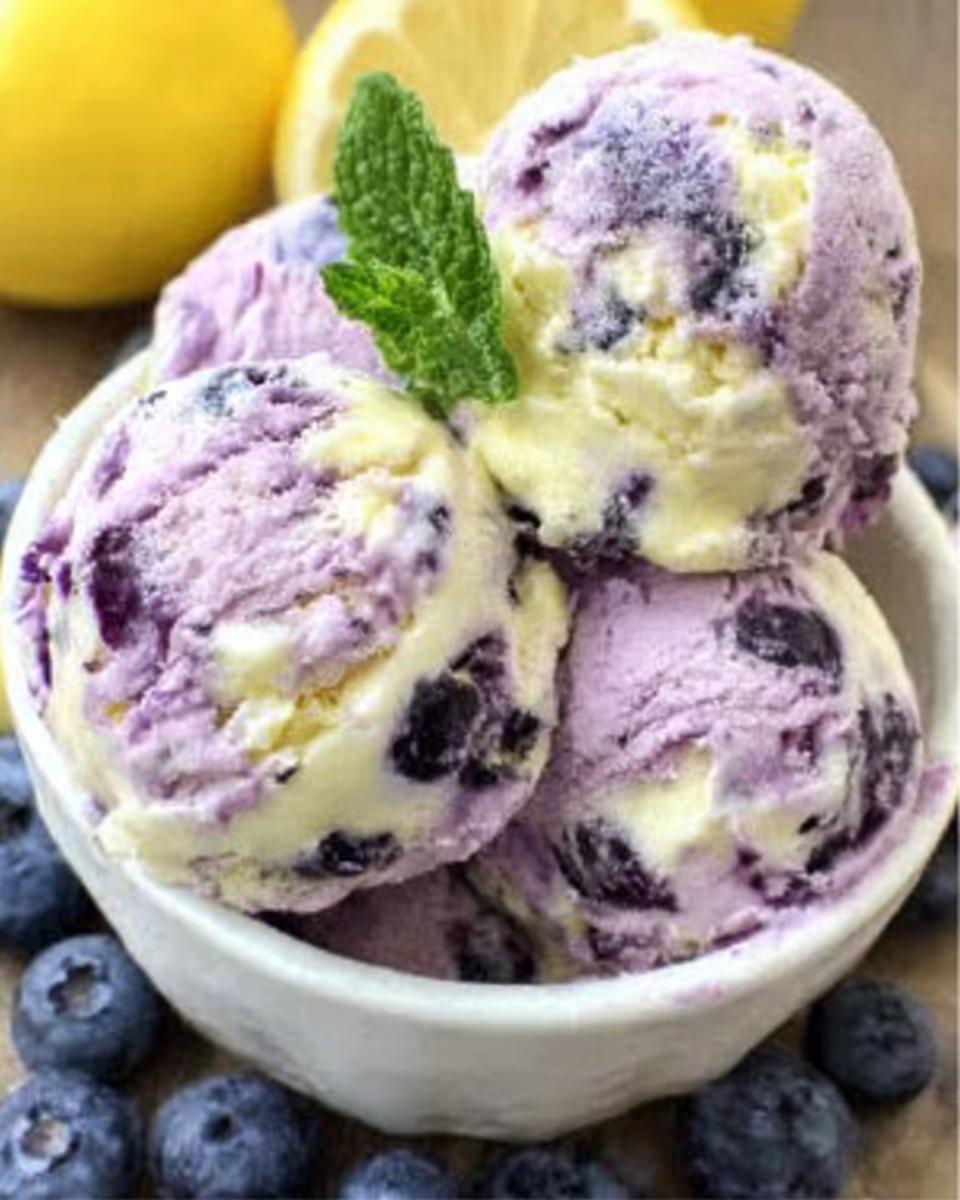 Creamy Lemon Blueberry Cheesecake Ice Cream - detail 2