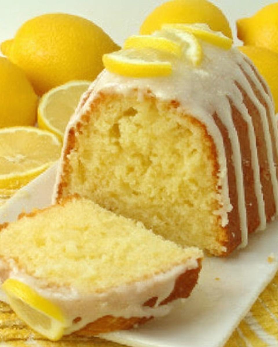 Italian Lemon Pound Cake - detail 2